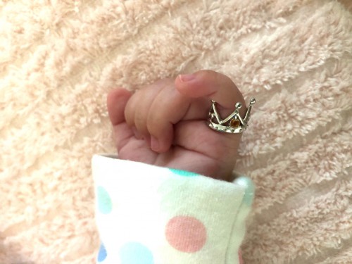 出産祝いに赤ちゃんの指輪、ベビーリング