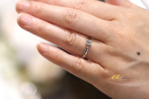プロポーズ後の婚約指輪サイズ直しと結婚指輪のオーダー