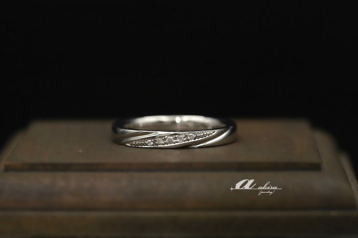 完全ハンドメイドの結婚指輪