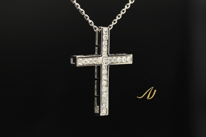 市原市からご来店|プラチナダイヤモンド・クロスペンダントのフルオーダー制作事例