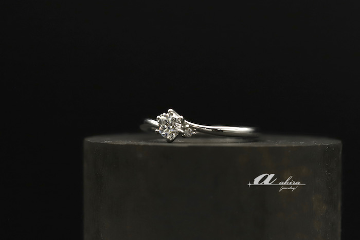 プロポーズ用に購入したダイヤモンドを持ち込み婚約指輪のオーダー